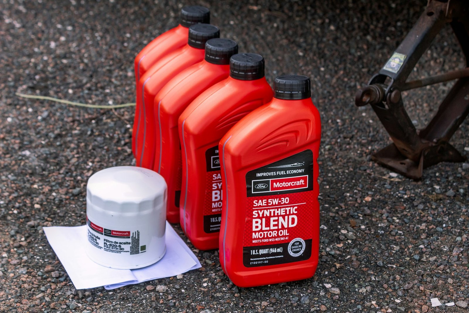 Synthetic vs. Conventional Oil: